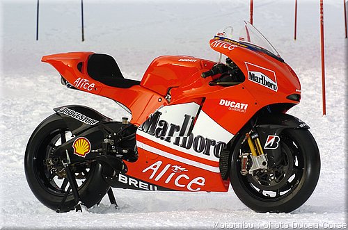 ducati_gp6_2006_005.jpg