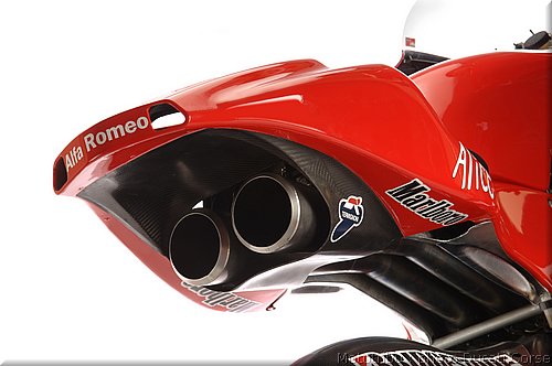 ducati_gp6_2006_024.jpg