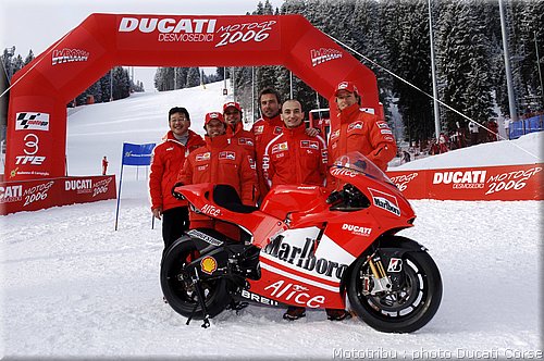 ducati_gp6_2006_027.jpg