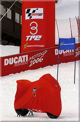 ducati_gp6_2006_034.jpg