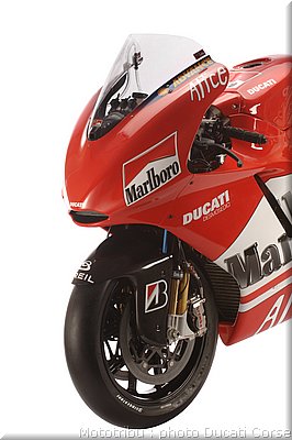 ducati_gp6_2006_039.jpg