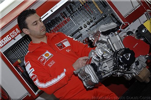 ducati_gp6_2006_048.jpg
