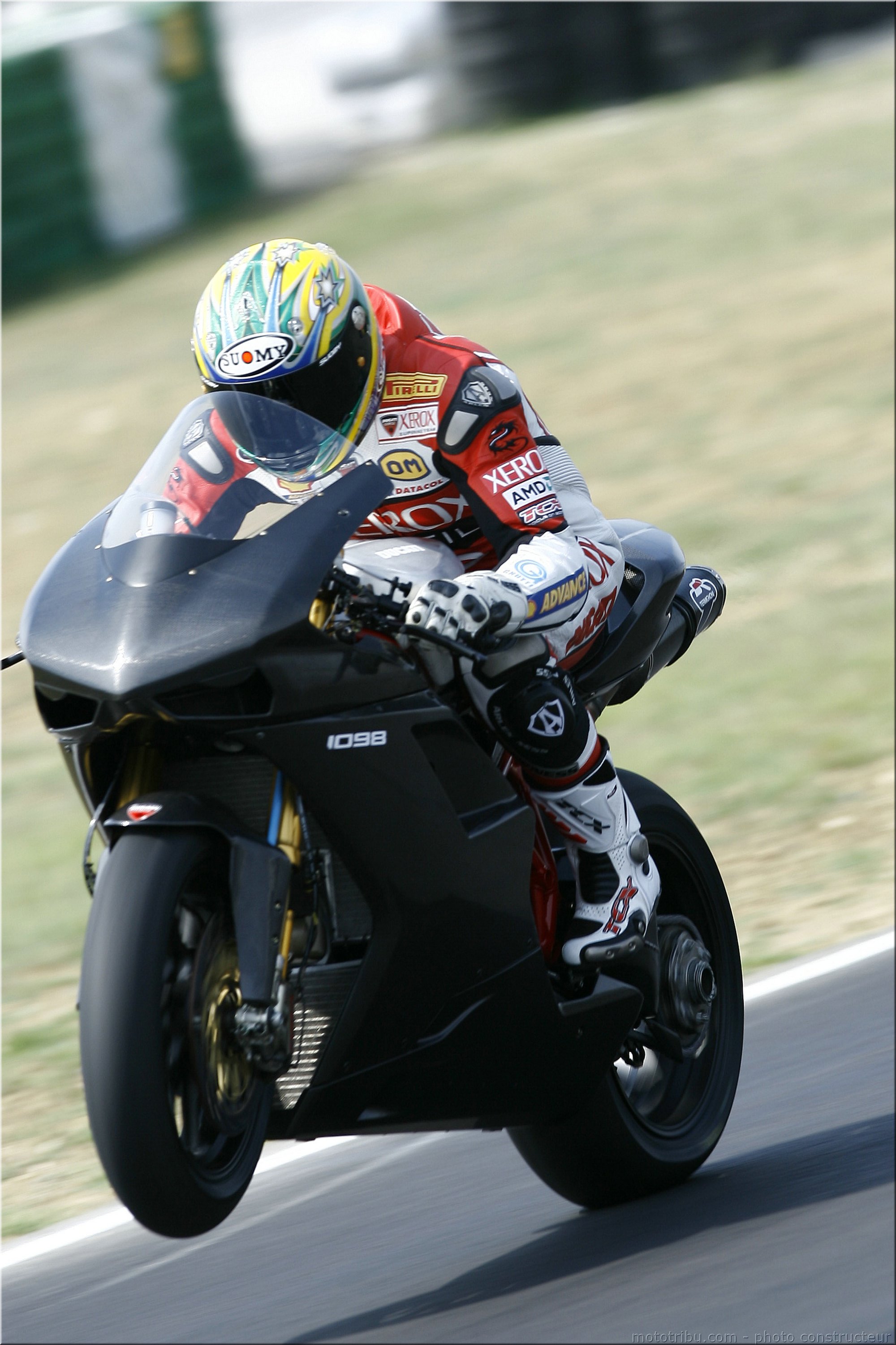 MOTO 
