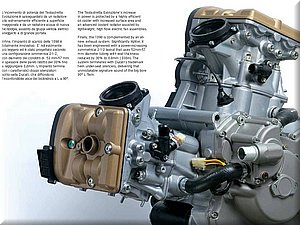 1098-ducati-2007-007.jpg