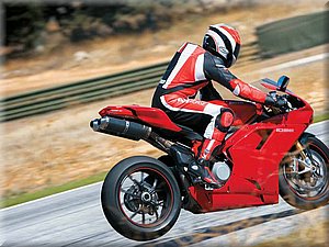1098-ducati-2007-013.jpg