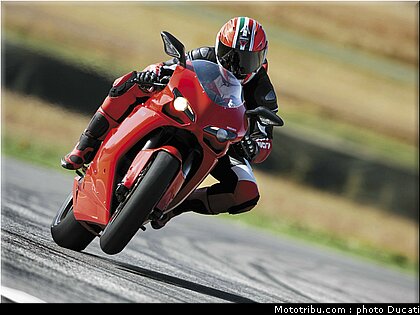 ducati_1098_2007_0002.jpg