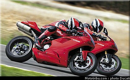 ducati_1098_2007_0005.JPG