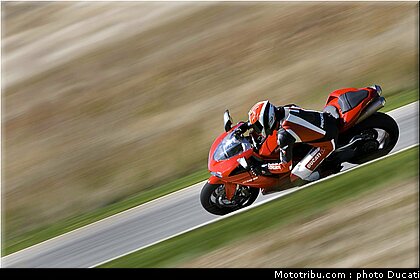 ducati_1098_2007_0008.jpg
