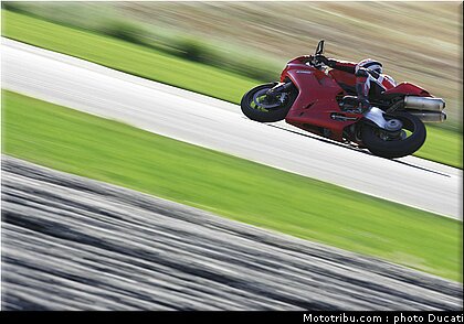 ducati_1098_2007_0011.jpg