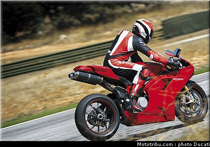 ducati_1098_2007_0016.jpg