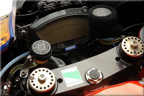 014_ducati_gp7_2007_009.jpg