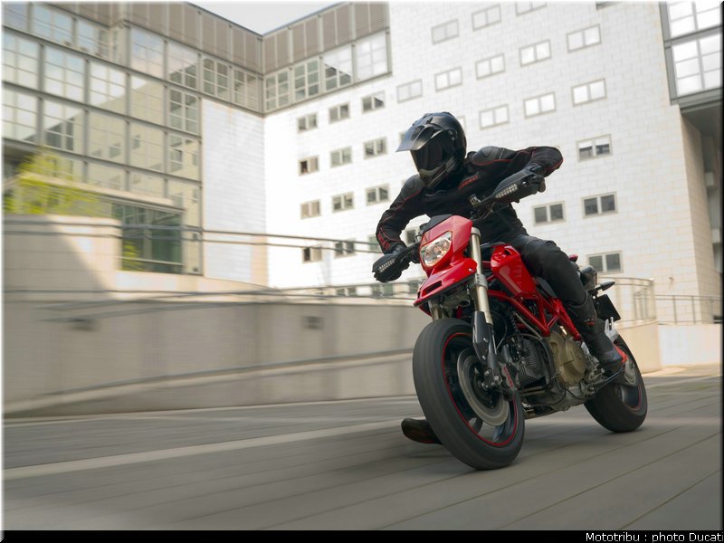 ducati_hypermotard_2007_011