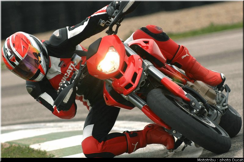 ducati_hypermotard_2007_019