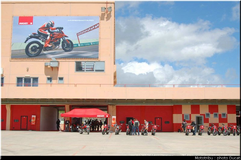 ducati_hypermotard_2007_021