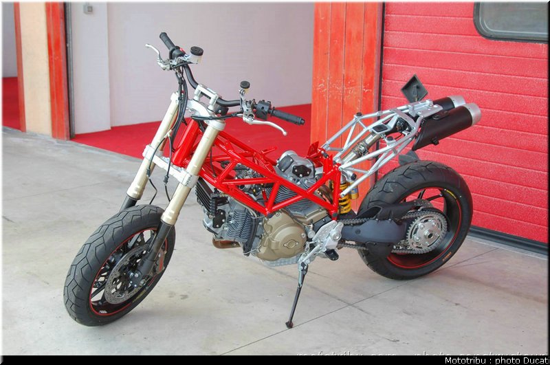 ducati_hypermotard_2007_026