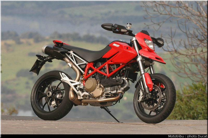 ducati_hypermotard_2007_040