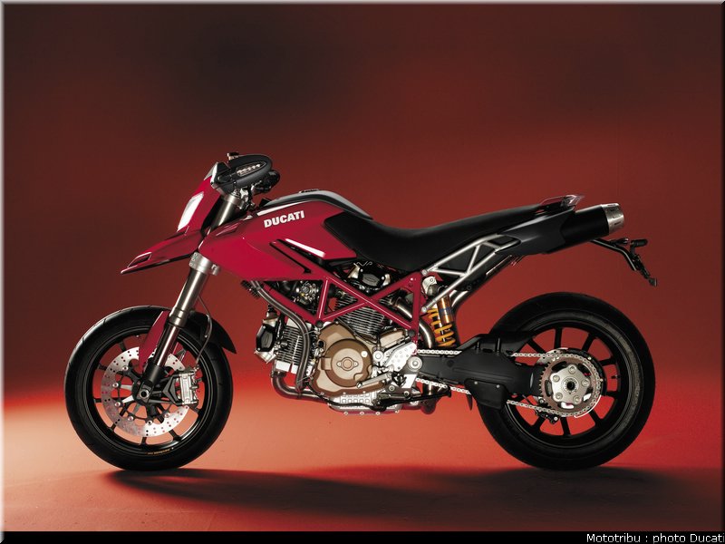 ducati_hypermotard_2007_048