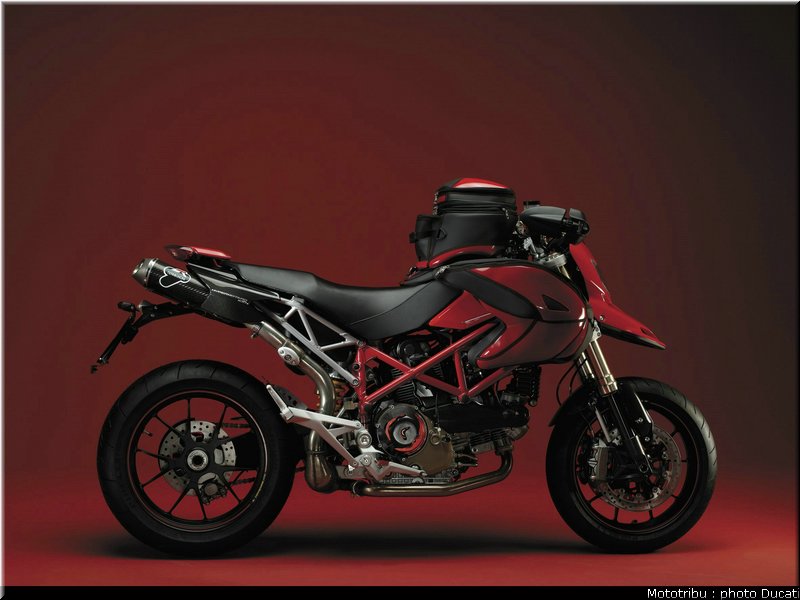 ducati_hypermotard_2007_054