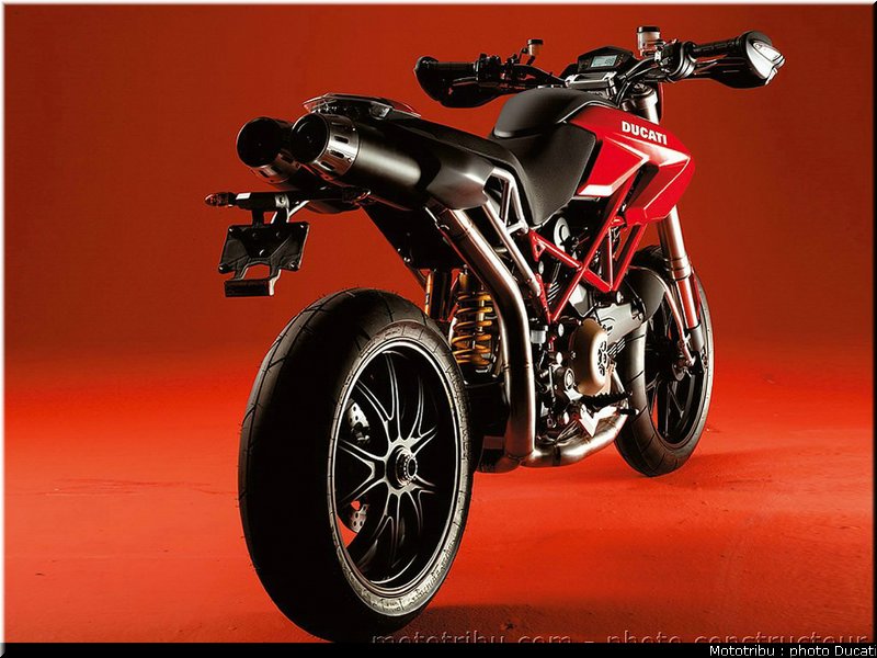 ducati_hypermotard_2007_059