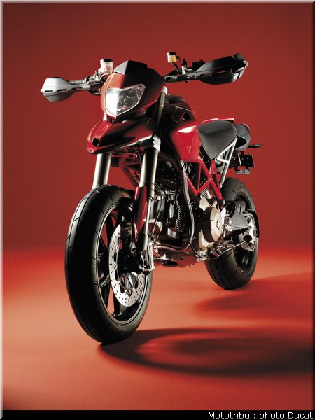 ducati_hypermotard_2007_061