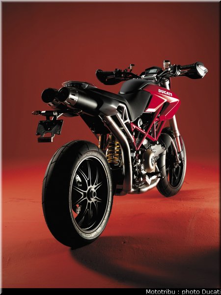 ducati_hypermotard_2007_062