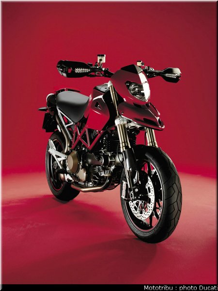 ducati_hypermotard_2007_063