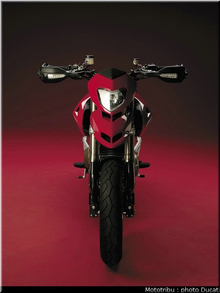 ducati_hypermotard_2007_065