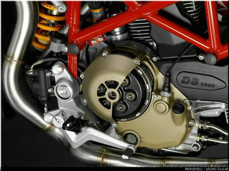 ducati_hypermotard_2007_071