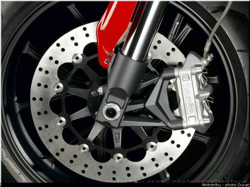 ducati_hypermotard_2007_075