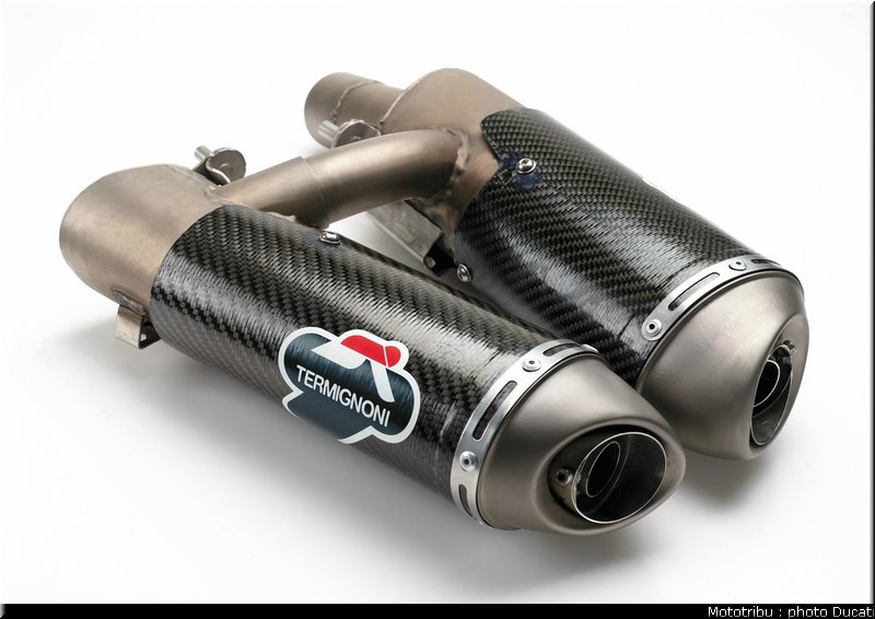 ducati_hypermotard_2007_082