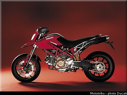 ducati_hypermotard_2007_048.jpg