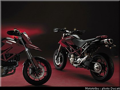 ducati_hypermotard_2007_057.jpg