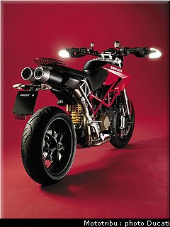 ducati_hypermotard_2007_064.jpg