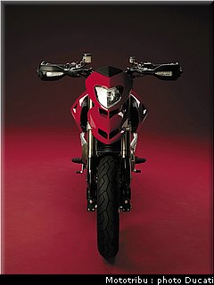 ducati_hypermotard_2007_065.jpg