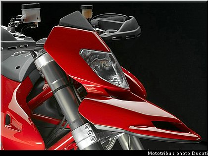 ducati_hypermotard_2007_067.jpg