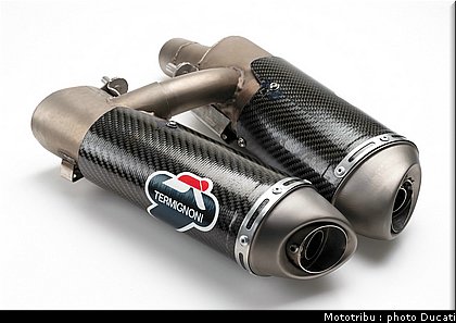 ducati_hypermotard_2007_082.jpg
