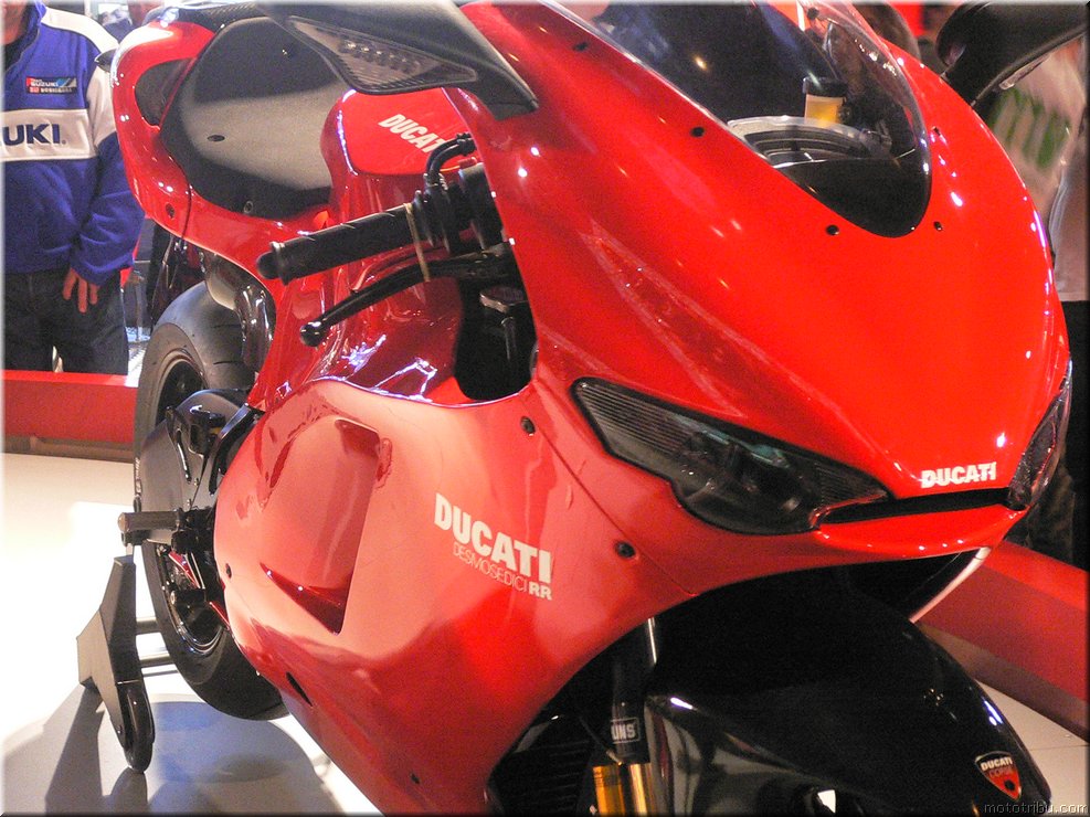 MOTO 
