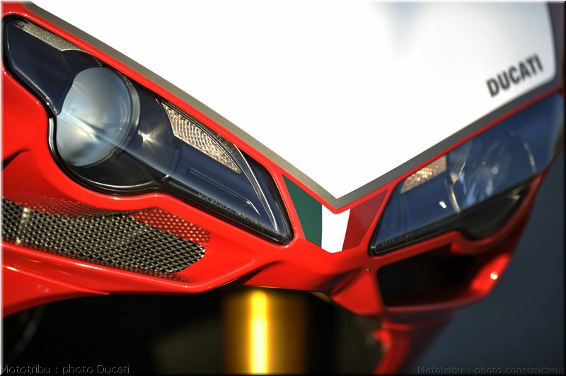 0097_ducati_1098_2008_detail_001