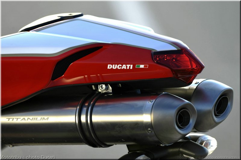 0099_ducati_1098_2008_detail_003