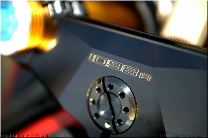 0103_ducati_1098_2008_detail_007