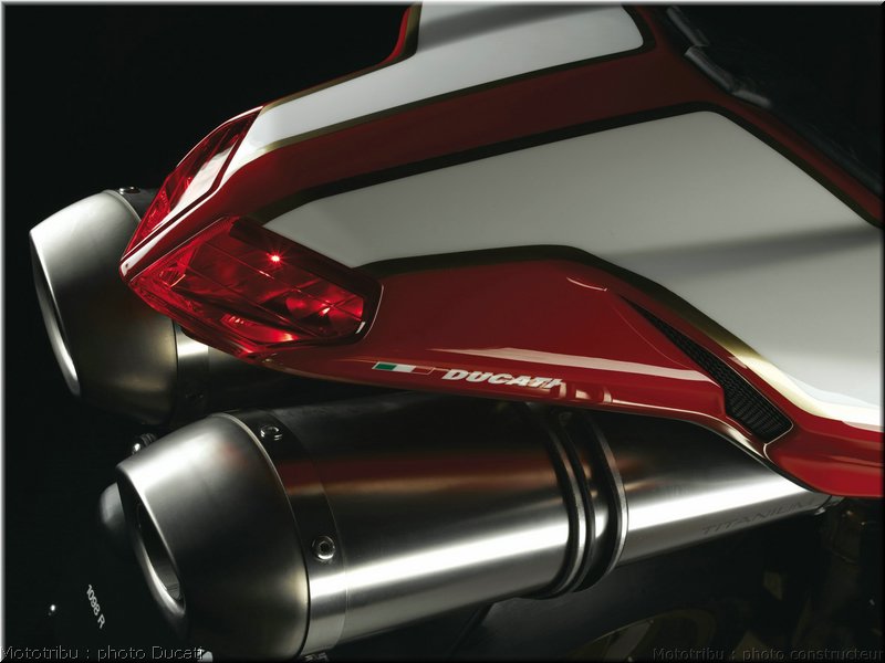 0106_ducati_1098_2008_detail_010