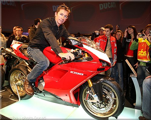 0001_ducati_1098_2008_bayliss_1.jpg