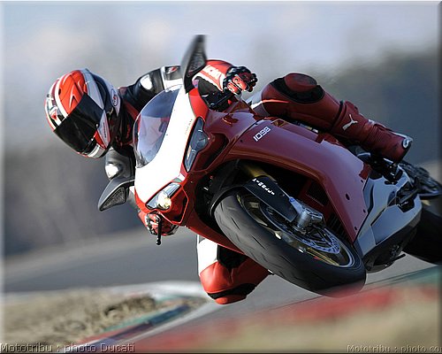 0007_ducati_1098_2008_action_006.jpg