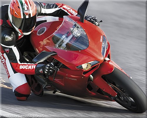 0018_ducati_1098_2008_action_016.JPG