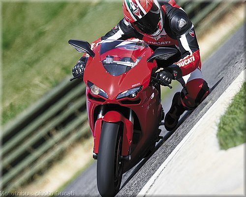 0034_ducati_1098_2008_action_032.JPG