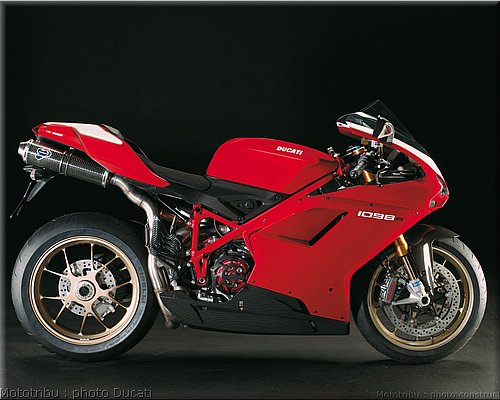 0051_ducati_1098_2008_static_015.jpg