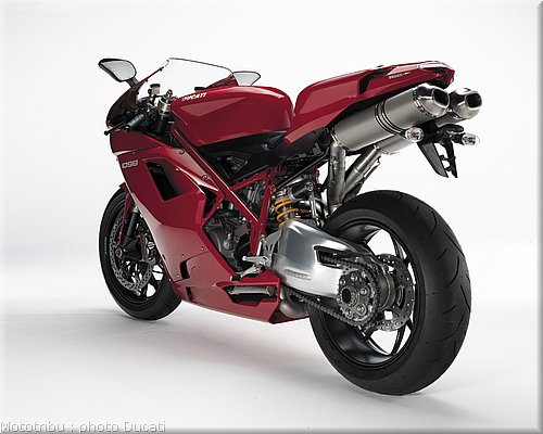 0067_ducati_1098_2008_static_031.jpg