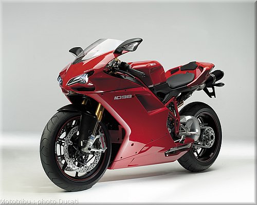 0076_ducati_1098_2008_static_040.jpg