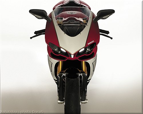 0088_ducati_1098_2008_static_052.JPG