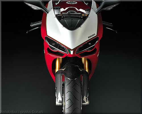 0089_ducati_1098_2008_static_053.jpg